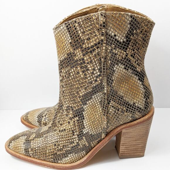 Free People 38 Barclay Brown Snake Embossed brown tan leather ankle boot western - Picture 5 of 8